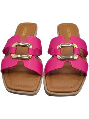 Soda FENG-S Fuchsia Gold Buckle Square Toe Slide Sandals Size 7 NIB